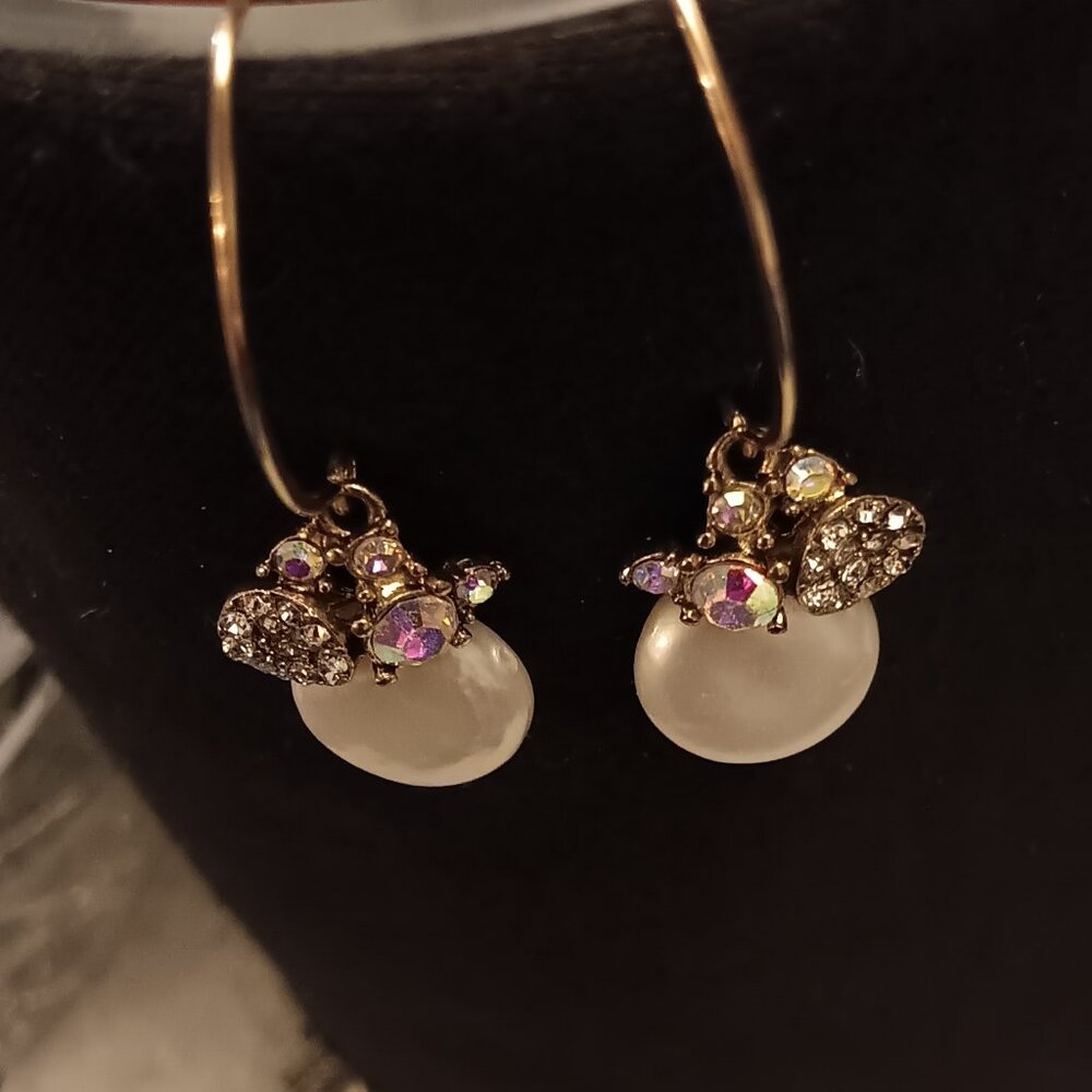Gorgeous rhinestone pearl cluster earrings with gold filled ear hooks - Picture 3 of 5